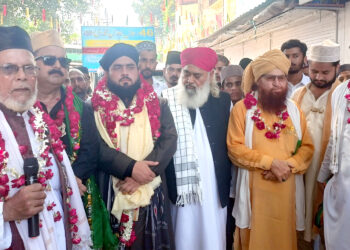 لاکھوں کی تعداد میں عاشقانِ مصطفی نے نکالاجلوسِ محمدی