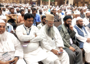 اوقاف کی حفاظت کے لیے ہرجمہوری راستہ اختیار کریں گے:مسلم پرسنل لابورڈ