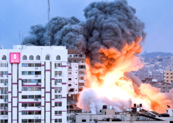 اسرائیلی فوج کی غزہ کے پناہ گزین کیمپوں پر بمباری، مزید 38 فلسطینی شہید