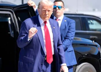 کسی امریکی صدارتی امیدوار کو نقصان پہنچا تو ایران کو تباہ کر دینا چاہیے؛ ٹرمپ