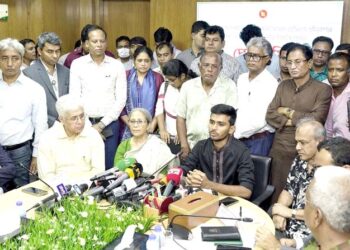 بنگلہ دیش میں گارمنٹس فیکٹری مالکان اور ملازمین کے درمیان 18 مطالبات پر اتفاق