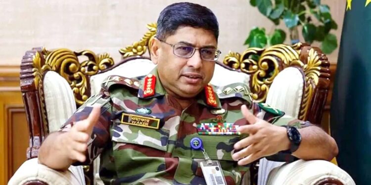 کچھ بھی ہو جائے حکومت کے ساتھ ہیں، بنگلہ دیشی آرمی چیف کا اعلان