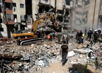 اسرائیل کے لبنان پر فضائی حملے جاری؛ شہادتیں 700 سے زائد ہوگئیں