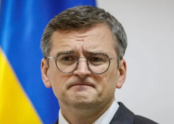 یوکرین میں دوسری بڑی تبدیلی، فضائیہ سربراہ کے بعد وزیر خارجہ بھی مستعفی