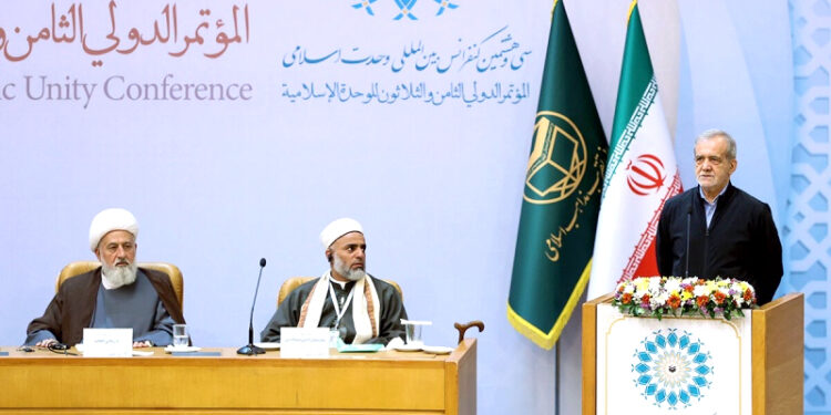 مسلمانو! متحد ہو جاؤ، وحدت مسلمانوں کی طاقت بڑھائےگی: صدر ایران