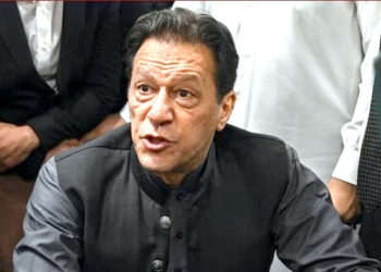 پارٹی تیار رہے جلد سڑکوں پر آنے کا اعلان کریں گے، عمران خان