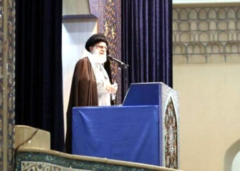 خامنہ ای کا خطبۂ جمعہ میں دشمن کیخلاف مسلم ممالک کی دفاعی لائن بنانے پر زور