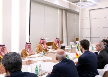 سعودی وزیرخارجہ اور ایرانی صدر کی دوحہ میں ملاقات، خطےکی صورتحال پر تبادلہ خیال