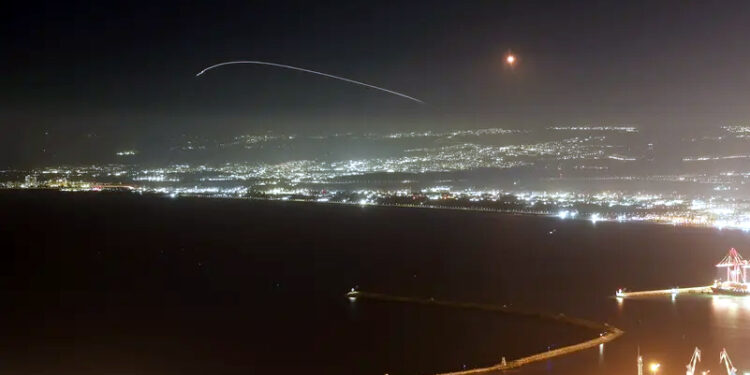 حزب اللہ کی حیفا اور دیگر شہروں پر زیادہ بڑے حملوں کی دھمکی