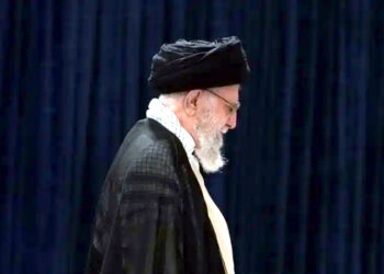 اسرائیل پر حملے کا حکم خامنہ ای نے دیا ، محفوظ جگہ پر ہیں : ایرانی ذمے دار