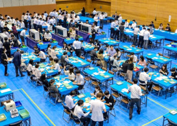 جاپان میں انتخابات، خواتین نے ریکارڈ تعداد میں نشستیں جیتیں