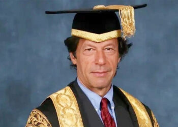 عمران خان آکسفورڈ یونیورسٹی کے چانسلر کا انتخاب لڑنے کی دوڑ سے باہر