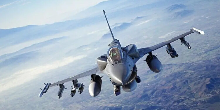 اسرائیل کے دفاع کے لیے پینٹاگان کا مشرق وسطیٰ میں اضافی ہتھیار بھیجنے کا فیصلہ