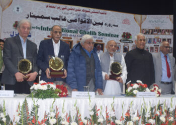 غالب انسٹی ٹیوٹ کے زیر اہتمام سہ روزہ بین الاقوامی غالب تقریبات کا افتتاح