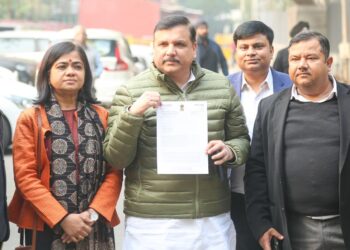 ’آپ ‘نےپرویش ورما اور منجندر سنگھ سرسا کے خلاف ای ڈی میں شکایت درج کرائی لیکن ای ڈی، سی بی آئی اور محکمہ انکم ٹیکس کی طرف سے کوئی چھاپہ نہیں مارا گیا:سنجے سنگھ