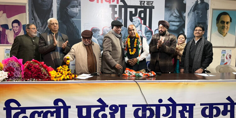 ’آپ‘ کے درجنوں لیڈران کانگریس میں شامل