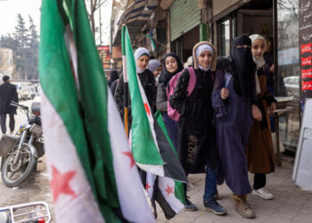 مغربی حکومتوں کا شام کے نئے رہنماؤں کے ساتھ بات چیت شروع