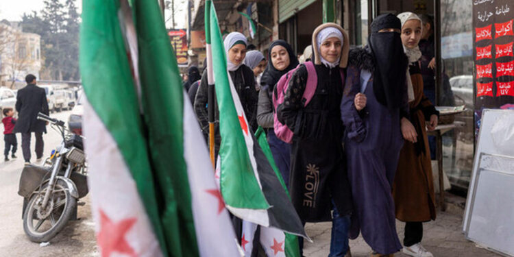 مغربی حکومتوں کا شام کے نئے رہنماؤں کے ساتھ بات چیت شروع