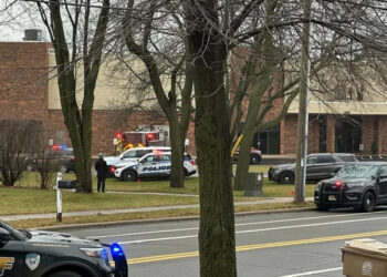 امریکہ کے اسکول میں نابالغ طالب علم کی فائرنگ، 2 افراد ہلاک