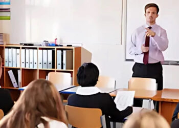 برطانیہ میں نجی اسکولوں سے ٹیکس وصول کرکے سرکاری اسکولوں میں استعمال کرنے کا فیصلہ