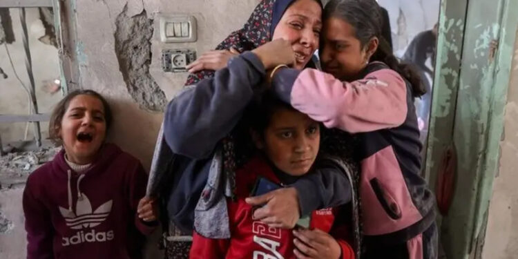 غزہ میں ہسپتال پراسرائیلی حملے میں عملےکے پانچ افراد ہلاک ہوگئے:ڈائریکٹر کمال عدوان ہسپتال