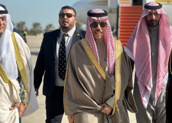 سعودی وزیر خارجہ جی سی سی کانفرنس میں شرکت کے لیے کویت پہنچ گئے