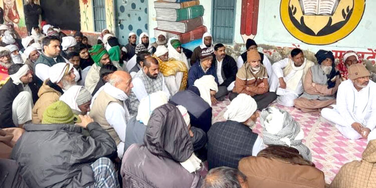 نشہ سپلائی کے خلاف قصبہ گھاسیڑہ میں مہا پنچایت کا انعقاد