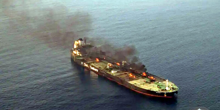 بحیرہ احمر: حوثیوں نے حملے کرنے میں کمی کرنے کا اشارہ دے دیا