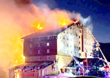 ترکیہ کے ہوٹل میں آگ بھڑک اُٹھی، 10 ہلاک، درجنوں زخمی