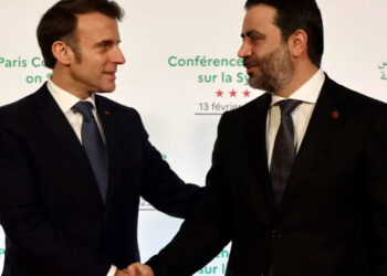 شام میں عبوری حکام کی حمایت کے لیے تیار ہے : ایمانوئل میکرون