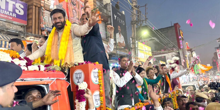 گروگرام کے مسلمانوں نے کیا وزیر اعلیٰ نائب سنگھ سینی کے روڈ شو کا پرزور استقبال