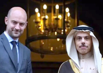 سعودی وزیرِ خارجہ کی پیرس میں فرانسیسی ہم منصب سے ملاقات: علاقائی صورتِ حال پر تبادلۂ خیال