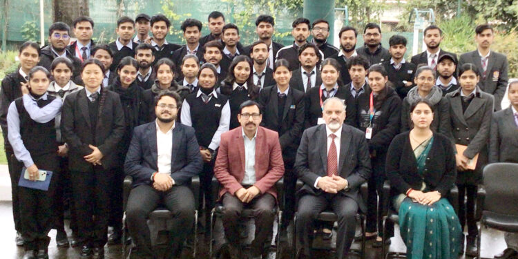 بی۔ایف۔آئی۔ٹی۔ کے مینجمنٹ کے طلباء نے ہمالیہ کا دورہ کیا