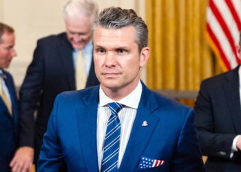 پینٹاگون کے کئی اعلیٰ عہدیدارمعطل، امریکی وزیر دفاع کے معاونین بھی شامل