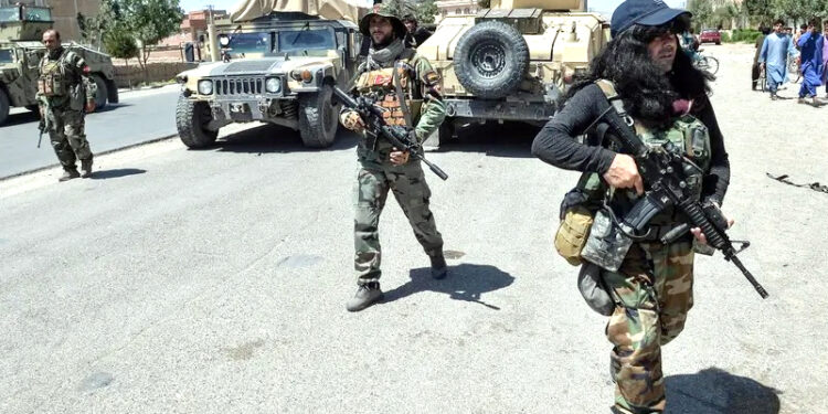 برطانوی فوجی افسر نے 1585 افغانوں کی پناہ کی درخواستیں مسترد کر دی