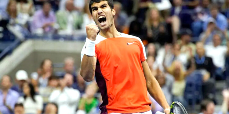 کارلوس الکاراز نے فرنچ اوپن کے چوتھے راؤنڈ میں جگہ بنائی