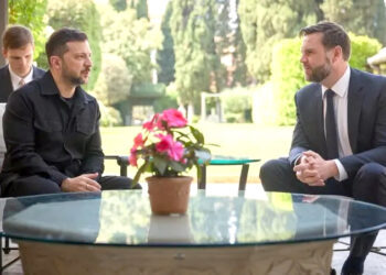 وہائٹ ہاؤس میں جھگڑے کے بعد امریکی نائب صدر اور خارجہ سکریٹری کی زیلنسکی سے ملاقات