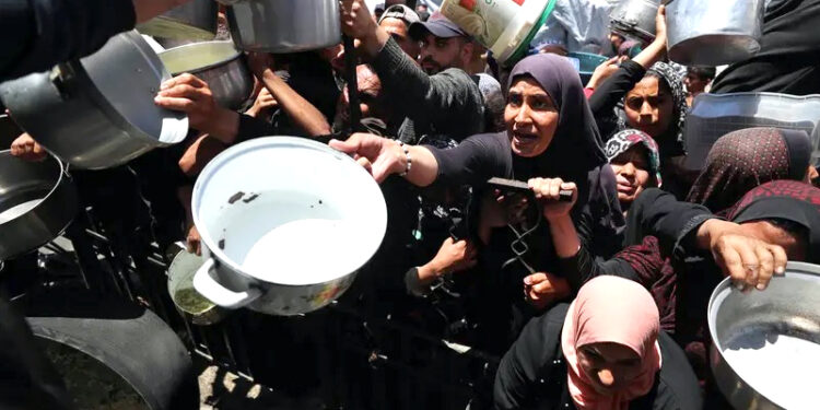 غزہ میں امداد کی فراہمی، ٹرمپ کے دباؤ نے نیتن یاہو کو موقف تبدیل کرنے پر مجبور کردیا