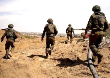 اسرائیل غزہ جنگ روکے اور ناکہ بندی ختم کرے: برطانیہ، فرانس اور کینیڈا کا مشترکہ انتباہ