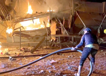 اسکول میں بے گھر افراد کی پناہ گاہ پر اسرائیلی حملے، 31 افراد ہلاک