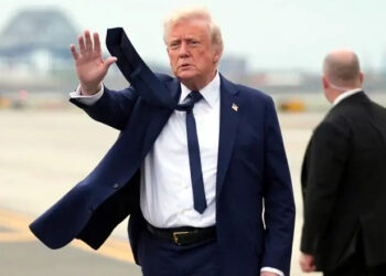 ٹرمپ نے مبینہ دھمکی کے بعد ایف بی آئی کے سابق سربراہ کو’خراب پولیس افسر‘ قرار دے دیا