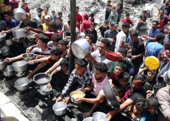 غزہ کے لیے امدادی ٹرک رفح کراسنگ پر رکے ہوئے ہیں اور کراسنگ دوسری طرف سے بند ہے:مصری حکام