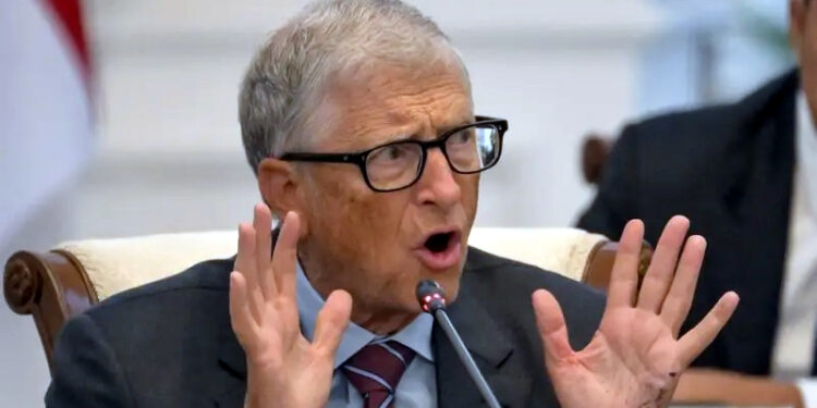 بل گیٹس نے یوایس ایڈ کی امداد بند کرنے پر دنیا کے امیر ترین شخص ایلن مسک کی تنقید کی