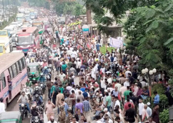 خالدہ ضیا کی وطن واپسی، ڈھاکہ میں استقبال کے لیے ہجوم امڈ پڑا