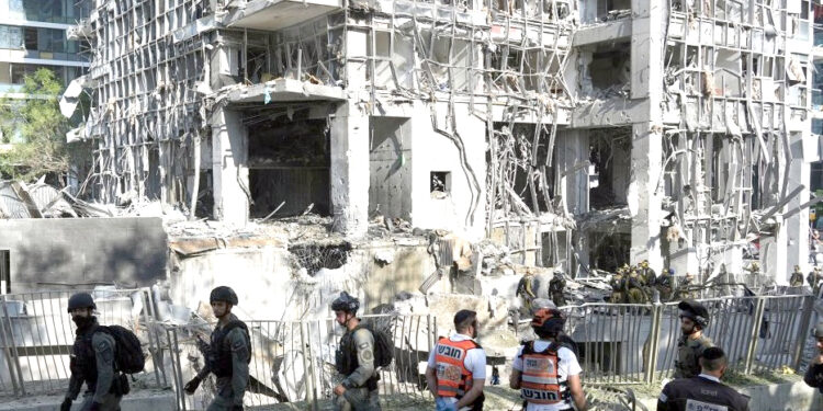 ایرانی بیلسٹک میزائل حملے میں جنوبی اسرائیل کا سب سے بڑا سوروکا اسپتال تباہ