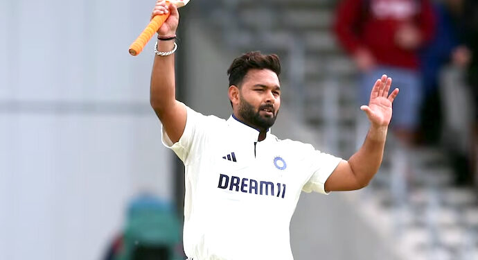 امپائر کے فیصلے پر اختلاف ظاہر کرنے پر پنت کی سرزنش