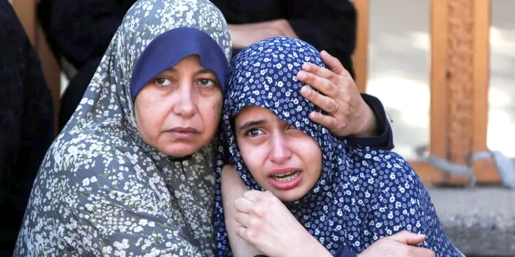 فلسطین میں ا سکول پر اسرائیلی بمباری کے نتیجے میں 10 فلسطینی جاں بحق