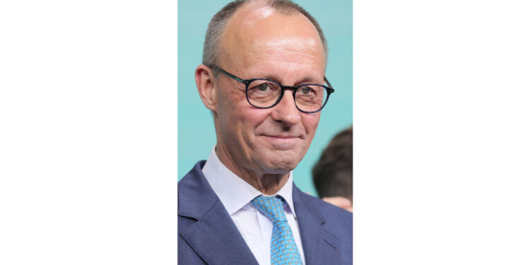 اگر ایران مذاکرات کی میز پر نہ آیا تو امریکہ جوہری پروگرام تباہ کرسکتا ہے: جرمن چانسلر