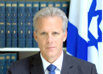 ایران امریکہ پر پہلے حملہ کر کے اسے جنگ پر مجبور کر سکتا ہے: مائیکل اورین