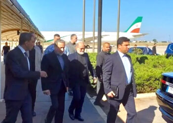 ایرانی وزیرخارجہ لبنان کے دورے پر،کہا لبنان کے داخلی امور کا احترام کرتے ہیں